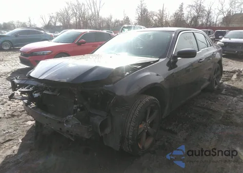 2016 Chrysler 300 300S Alloy Edition z USA, uszkodzony, nr VIN 2C3CCAGG5GH282904